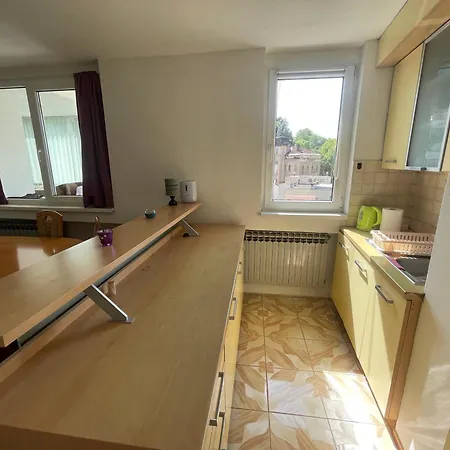 Old Town -trg Austrije 아파트 *