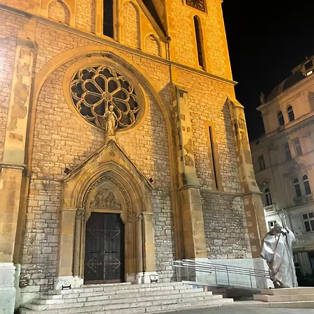 Old Town -trg Austrije 아파트