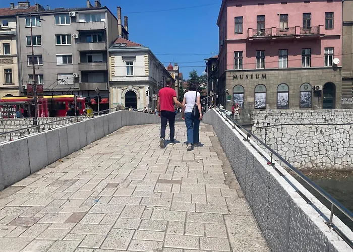 In Bascarsija -trg Austrije Appartement